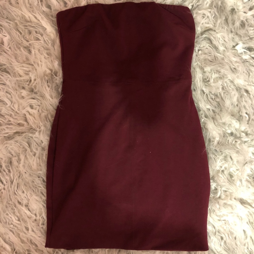 body con strapless dress